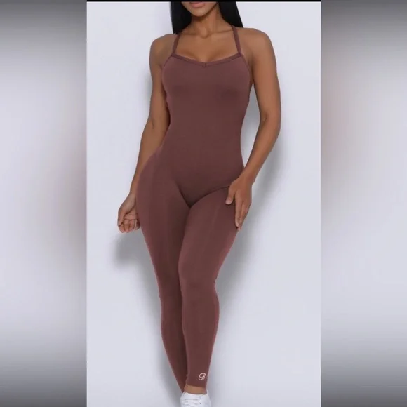 Bombshell sports bodysuit - Picture 1 of 4